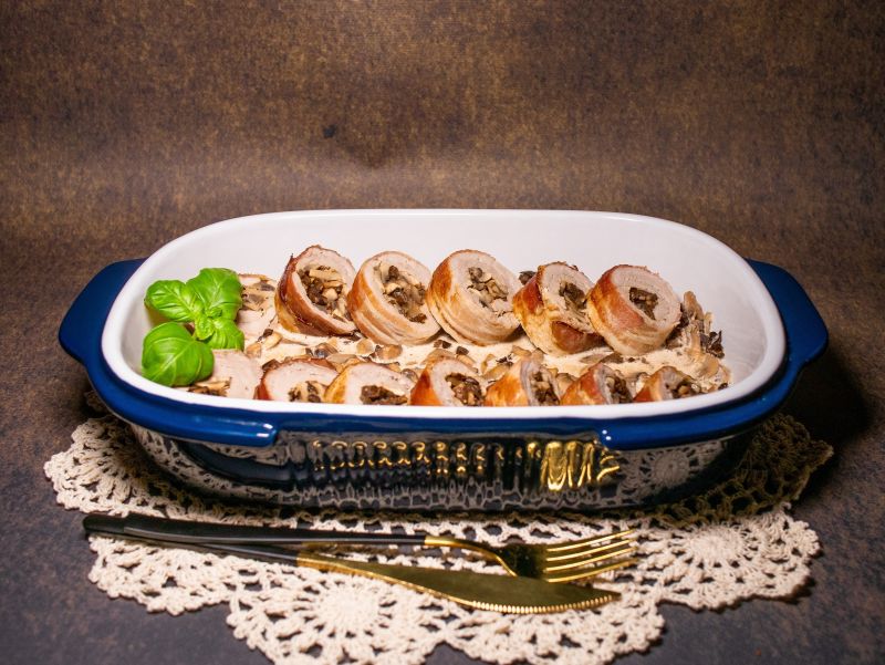 Polędwiczki z grzybami w boczku Polędwiczki z grzybami w boczku