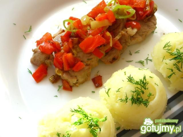 Polędwiczki z papryką i porem! Polędwiczki z papryką i porem!