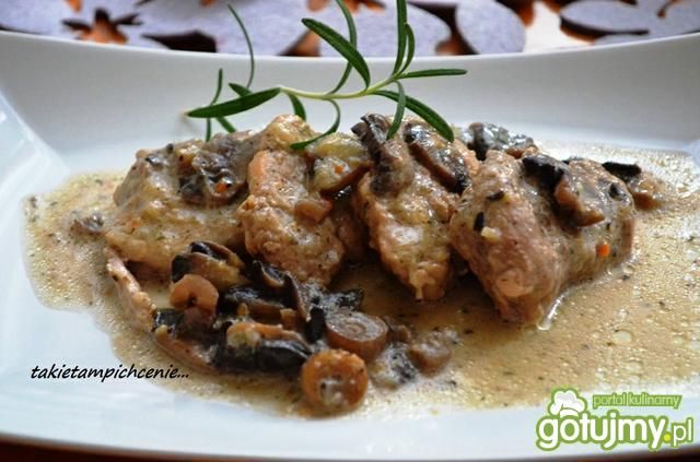 Polędwiczki z pieczarkami Polędwiczki z pieczarkami