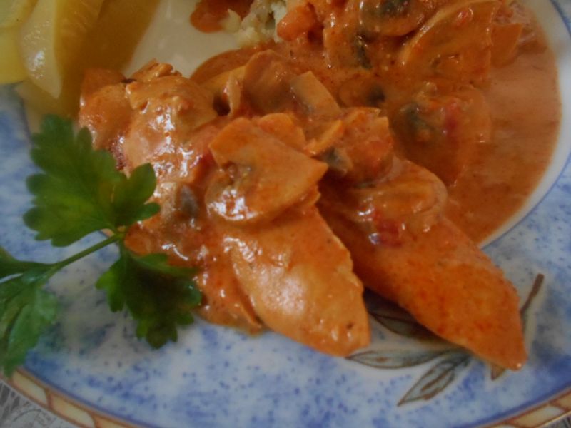 Polędwiczki z pieczarkami w sosie Polędwiczki z pieczarkami w sosie