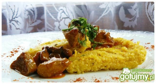 Polenta z gulaszem Polenta z gulaszem