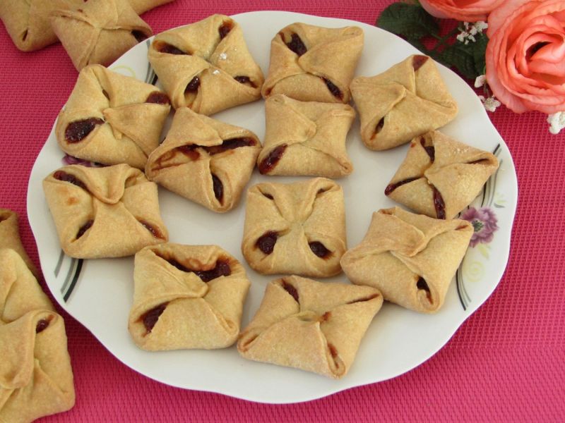 Półfrancuskie koperty z marmoladą