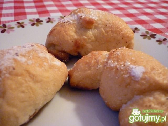 Półkruche rogaliki z konfiturami  Półkruche rogaliki z konfiturami