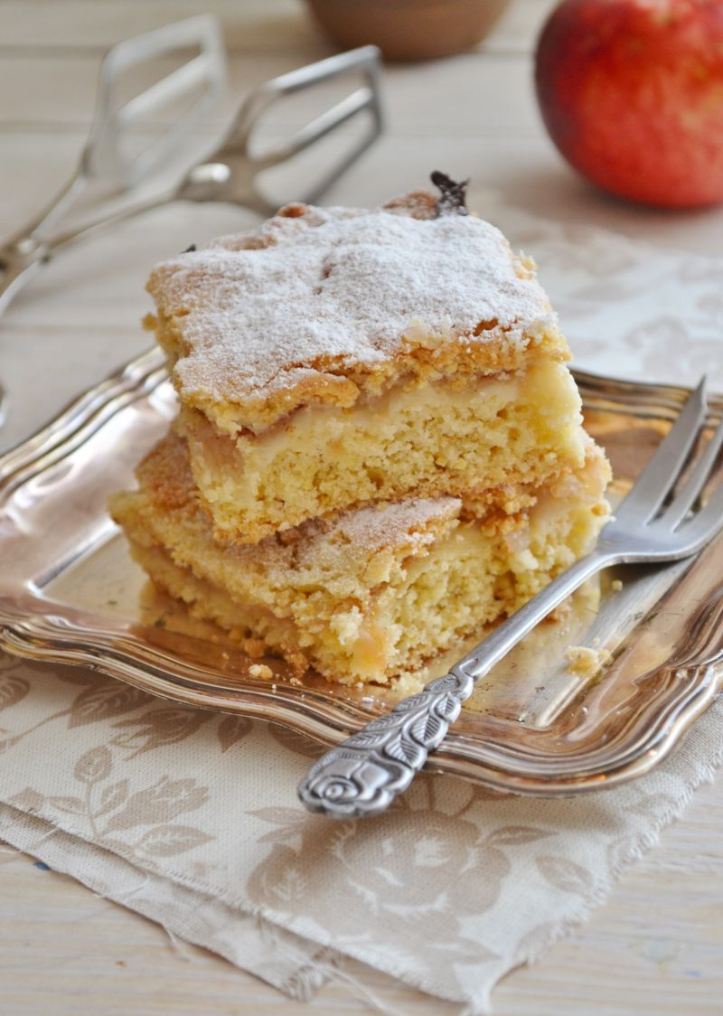 Półkruchy jabłecznik