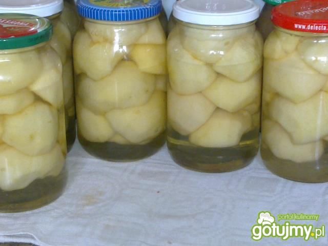 Połówki jabłek w syropie  Połówki jabłek w syropie