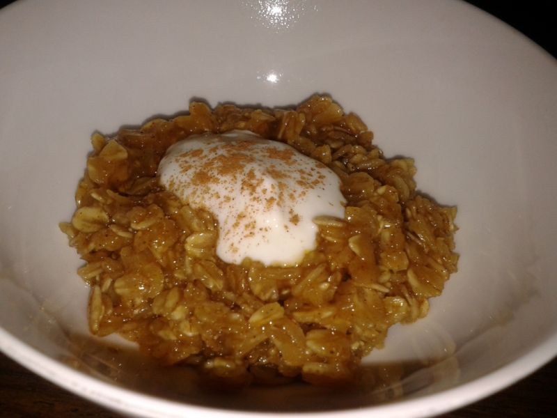 Pomarańczowa owsianka z cynamonem