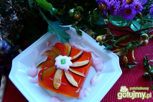 Pomarańczowy deser z śliwką  Pomarańczowy deser z śliwką