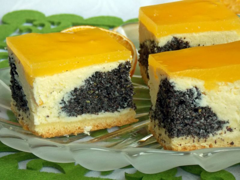 Pomarańczowy seromakowiec