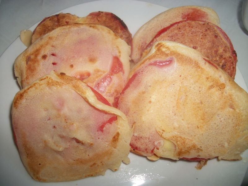 Pomidor w cieście naleśnikowym