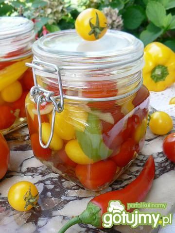 Pomidorki koktajlowe w zalewie na zimę