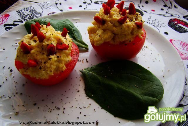 Pomidorki nadziewane pastą jajeczną 
