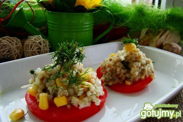 Pomidorki z kawiorem z kaszy  Pomidorki z kawiorem z kaszy