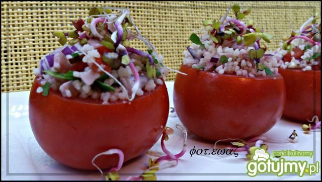 Pomidorki z kuskusową sałatką Pomidorki z kuskusową sałatką