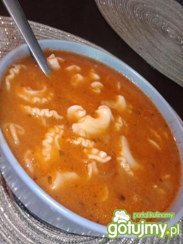 Pomidorowa na ostro z harissą