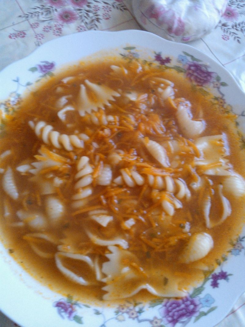 Pomidorowa na udzie z kurczaka