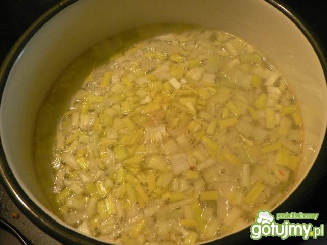 Pomidorowa z lanym ciastem