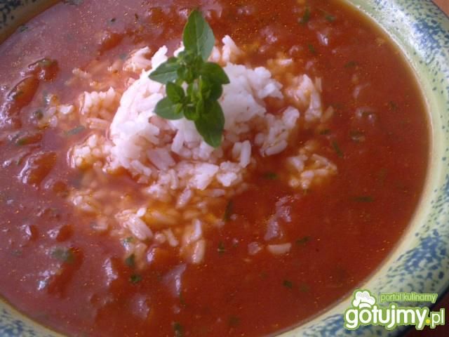 Pomidorowa z ryżem i ziołami 