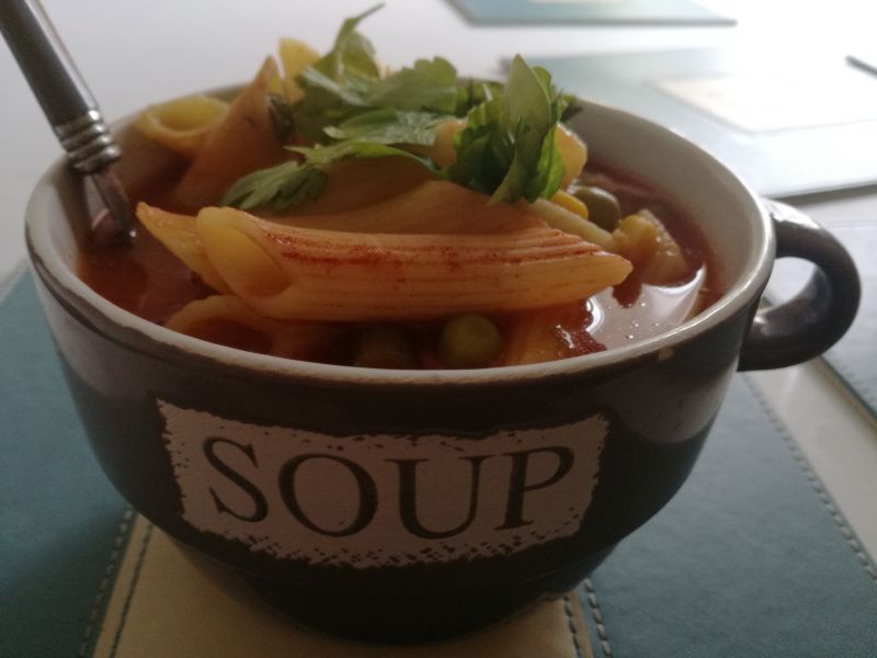 Pomidorowa z Zielonym Groszkiem Pomidorowa z Zielonym Groszkiem