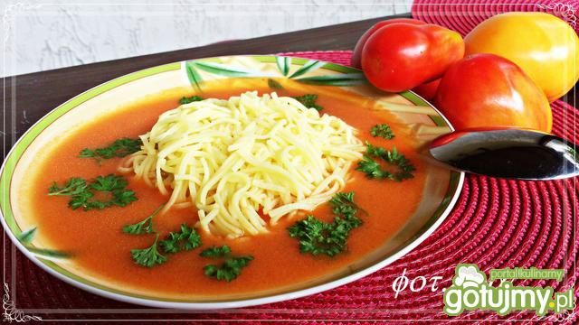 Pomidorowa ze świeżych pomidorów