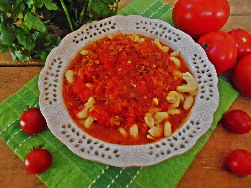 Pomidorowa ze świeżych pomidorów z chili Pomidorowa ze świeżych pomidorów z chili
