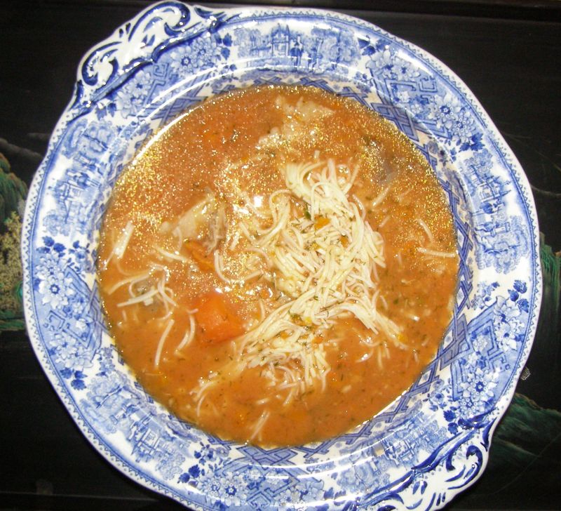 Pomidorowa zupa z soku pomidorowego. Pomidorowa zupa z soku pomidorowego.