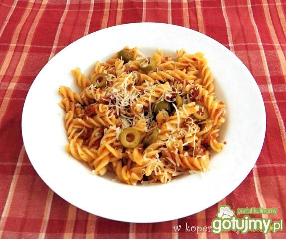 Pomidorowe pesto z oliwkami Pomidorowe pesto z oliwkami