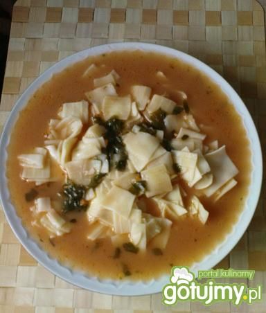 Pomidorówka z łazankami