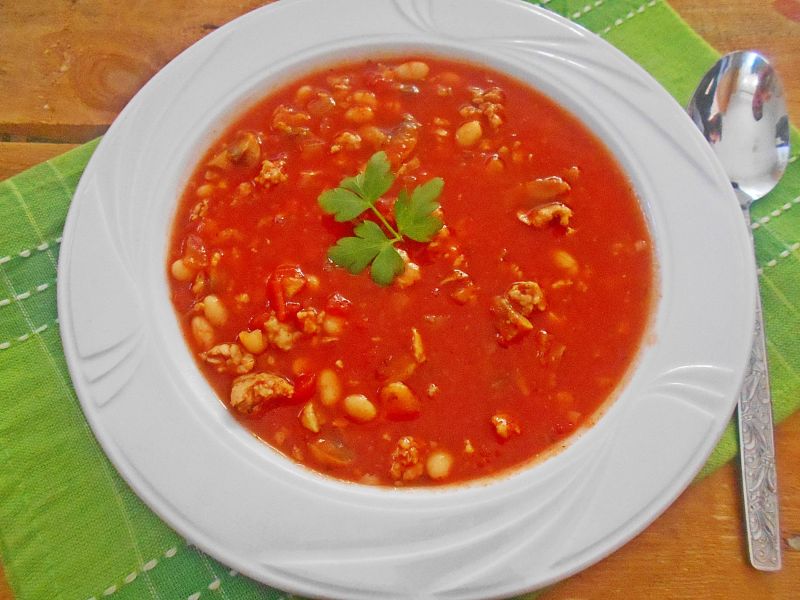 Pomidorówka z passaty z szynką i pieczarkami Pomidorówka z passaty z szynką i pieczarkami