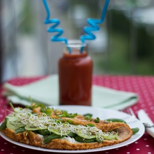 Pomidorowy omlet wegetariański Pomidorowy omlet wegetariański