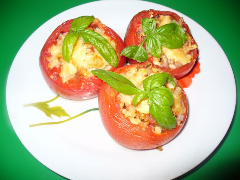 Pomidory faszerowane kalarepką z ryżem
