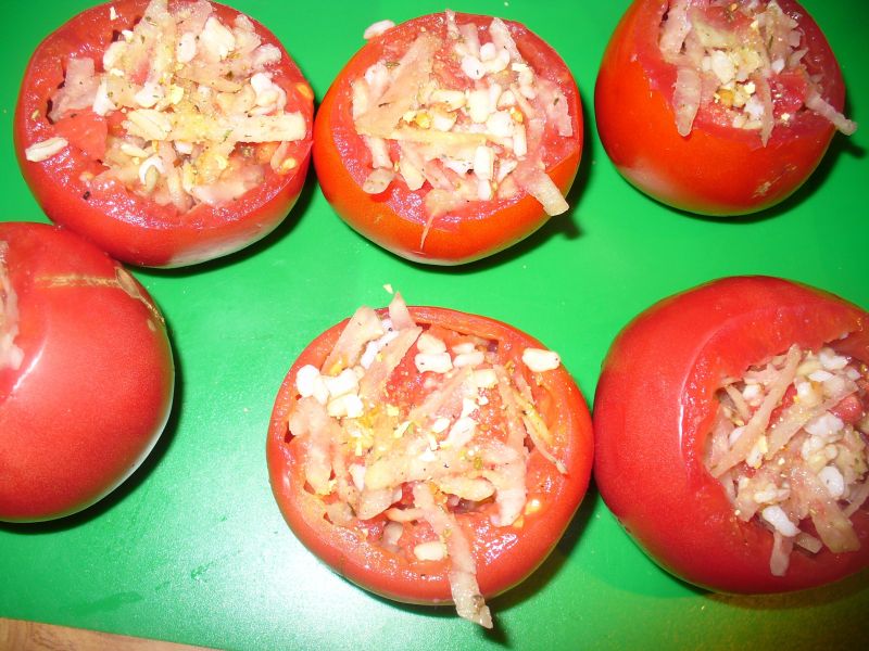 Pomidory faszerowane kalarepką z ryżem