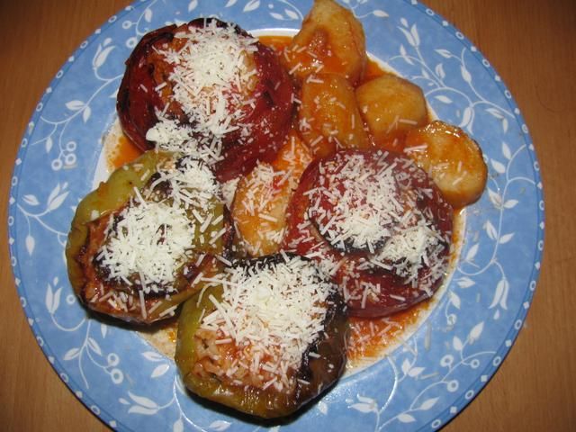 Pomidory i papryczki nadziewane Pomidory i papryczki nadziewane