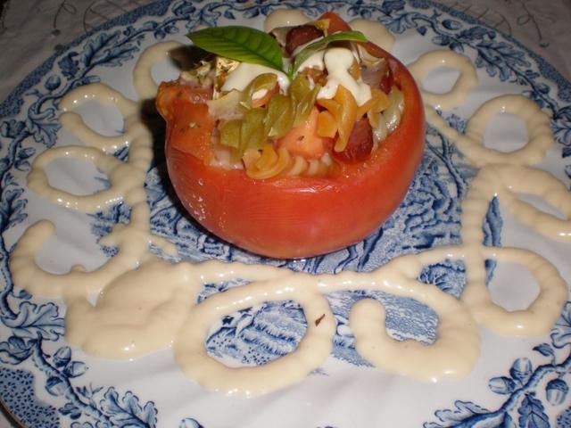 Pomidory nadziewane.