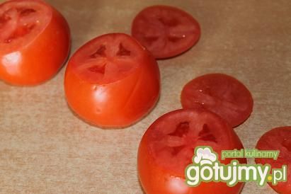 Pomidory nadziewane kaszą