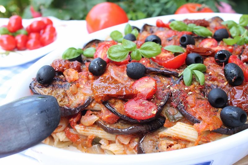 Pomidory z bakłażanem zapiekane  