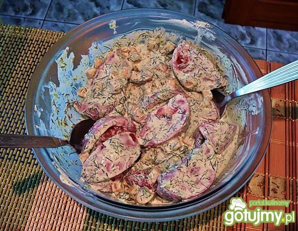 Pomidory z grzankami w sosie 