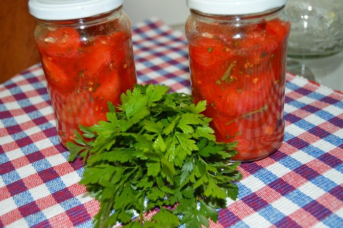 pomidory ze słodką papryką i bazylią na zimę pomidory ze słodką papryką i bazylią na zimę