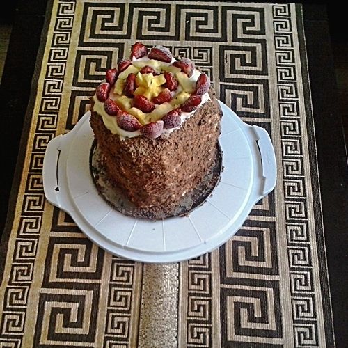 Pomysłowy tort z arbuza                  Pomysłowy tort z arbuza