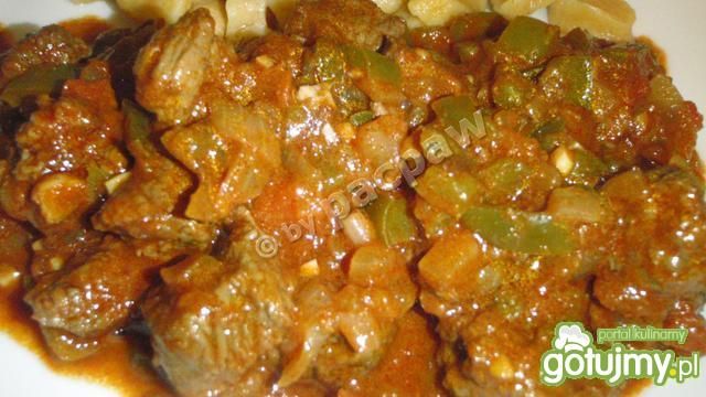 Porkolt wołowy czyli gulasz po węgiersku