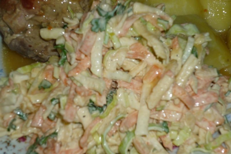 Porowa surówka z selerem 