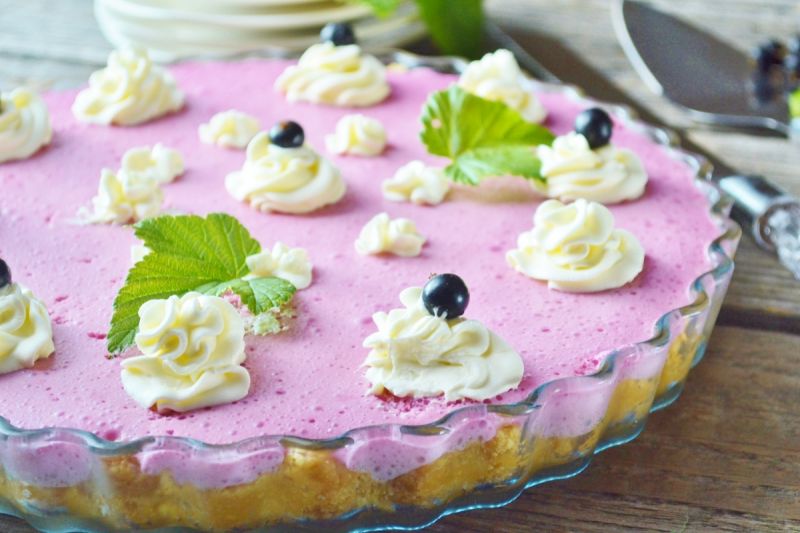 Porzeczkowa pianka na krówkowym spodzie Porzeczkowa pianka na krówkowym spodzie