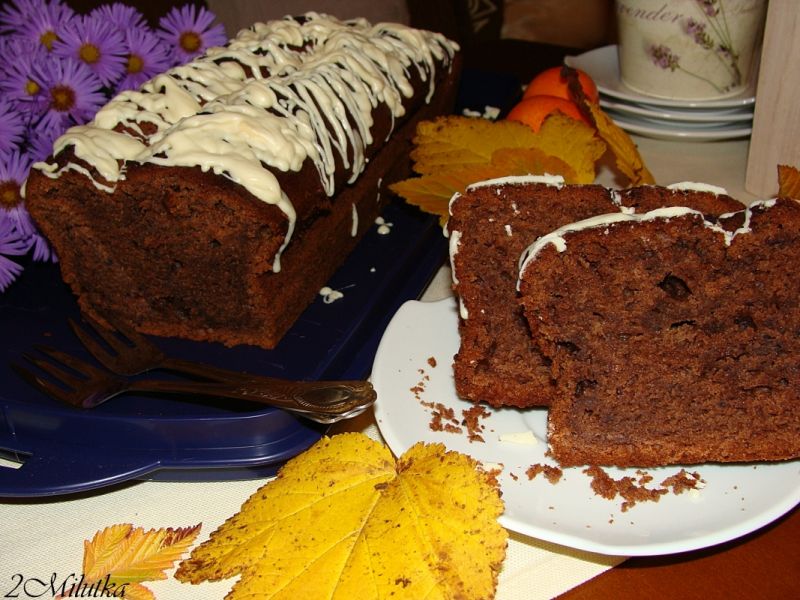 Porzeczkowe ciasto z białą polewą  Porzeczkowe ciasto z białą polewą