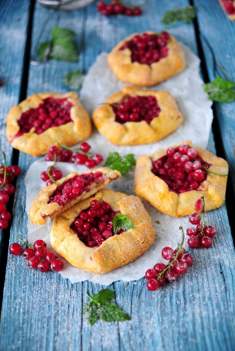 Porzeczkowe mini tarty rustykalne   Porzeczkowe mini tarty rustykalne