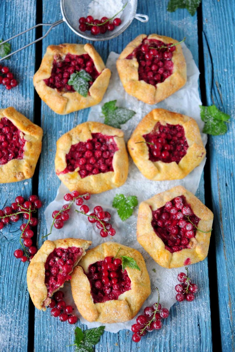 Porzeczkowe mini tarty rustykalne   Porzeczkowe mini tarty rustykalne
