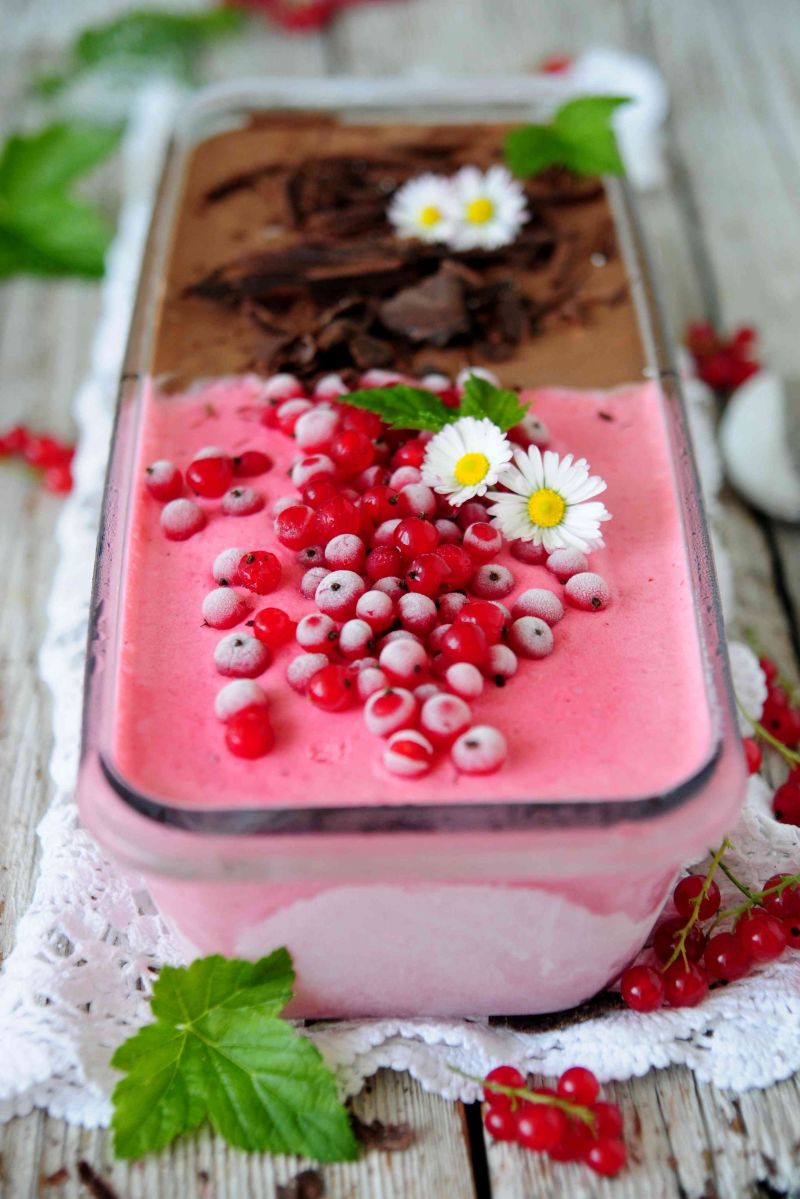 Porzeczkowo- czekoladowe lody Porzeczkowo- czekoladowe lody