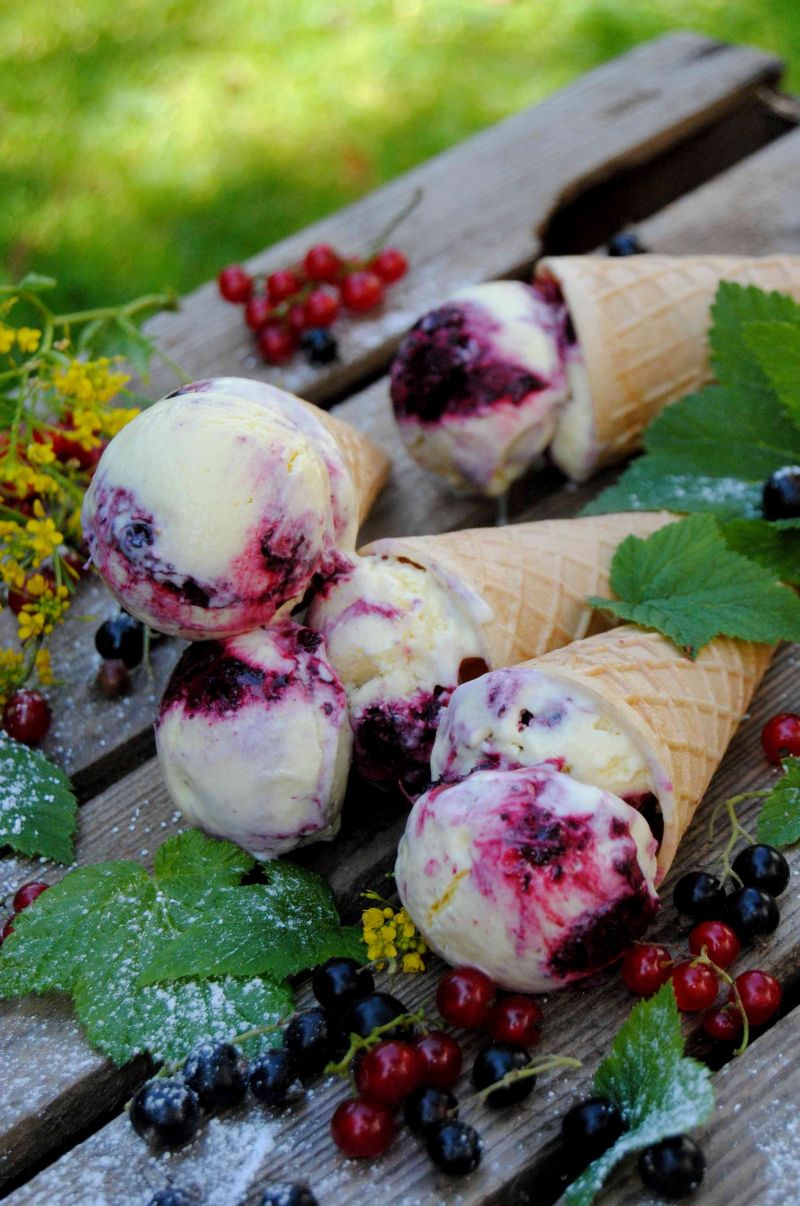 Porzeczkowo- waniliowe lody