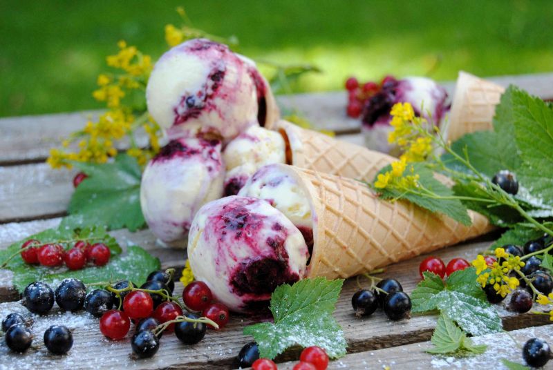 Porzeczkowo- waniliowe lody