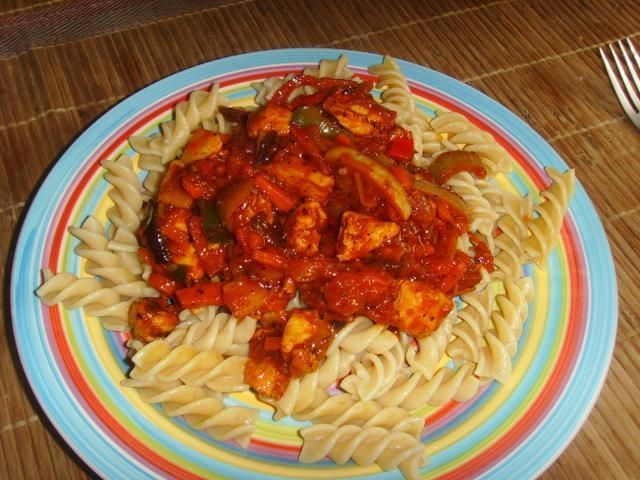 Potrawka chińska w sosie słodko-kwaśnym Potrawka chińska w sosie słodko-kwaśnym