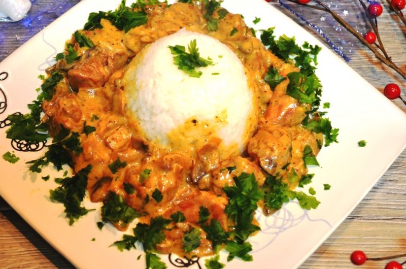 Potrawka drobiowo pieczarkowa 