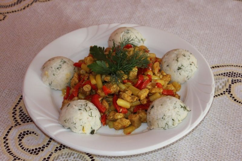 Potrawka drobiowo-warzywna  Potrawka drobiowo-warzywna